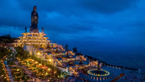 lịch trình đi Núi Bà Đen 1 ngày