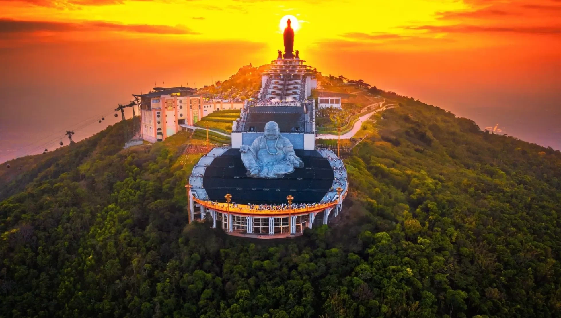 Thuê xe 7 chỗ đi Núi Bà Đen
