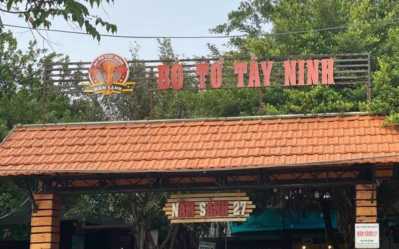 qu&aacute;n ăn gần N&uacute;i B&agrave; Đen