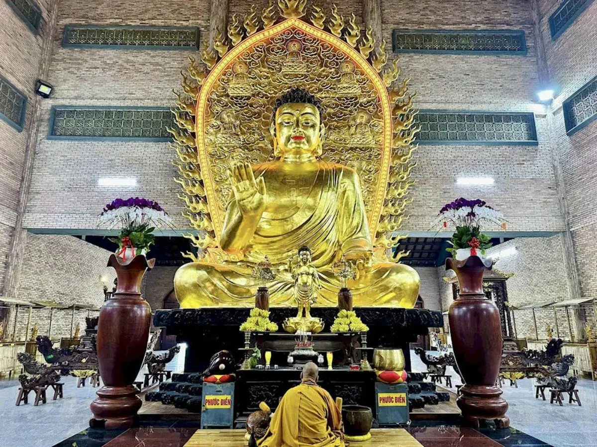 địa điểm du lịch gần N&uacute;i B&agrave; Đen