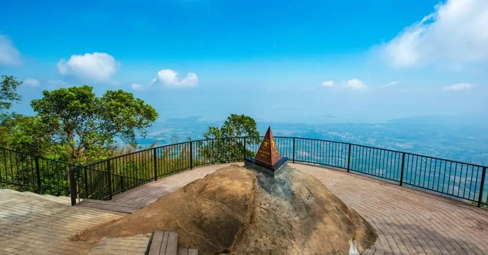 lịch tr&igrave;nh đi N&uacute;i B&agrave; Đen 1 ng&agrave;y