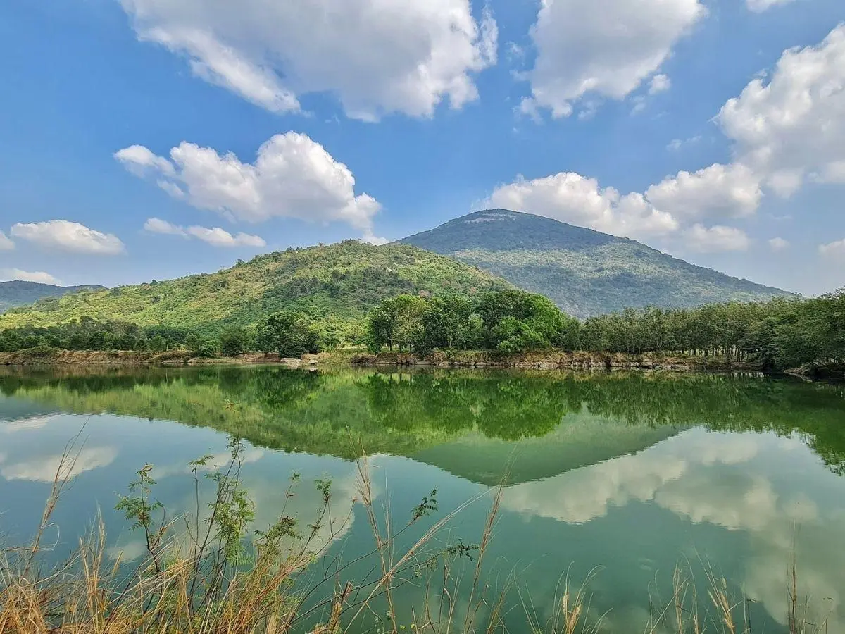 địa điểm du lịch gần N&uacute;i B&agrave; Đen