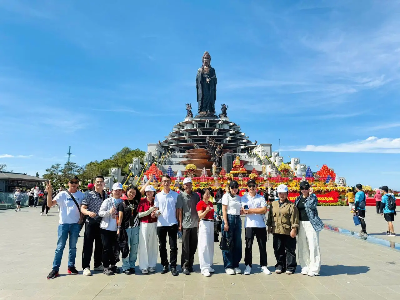 Cách đi Núi Bà Đen từ TP.HCM