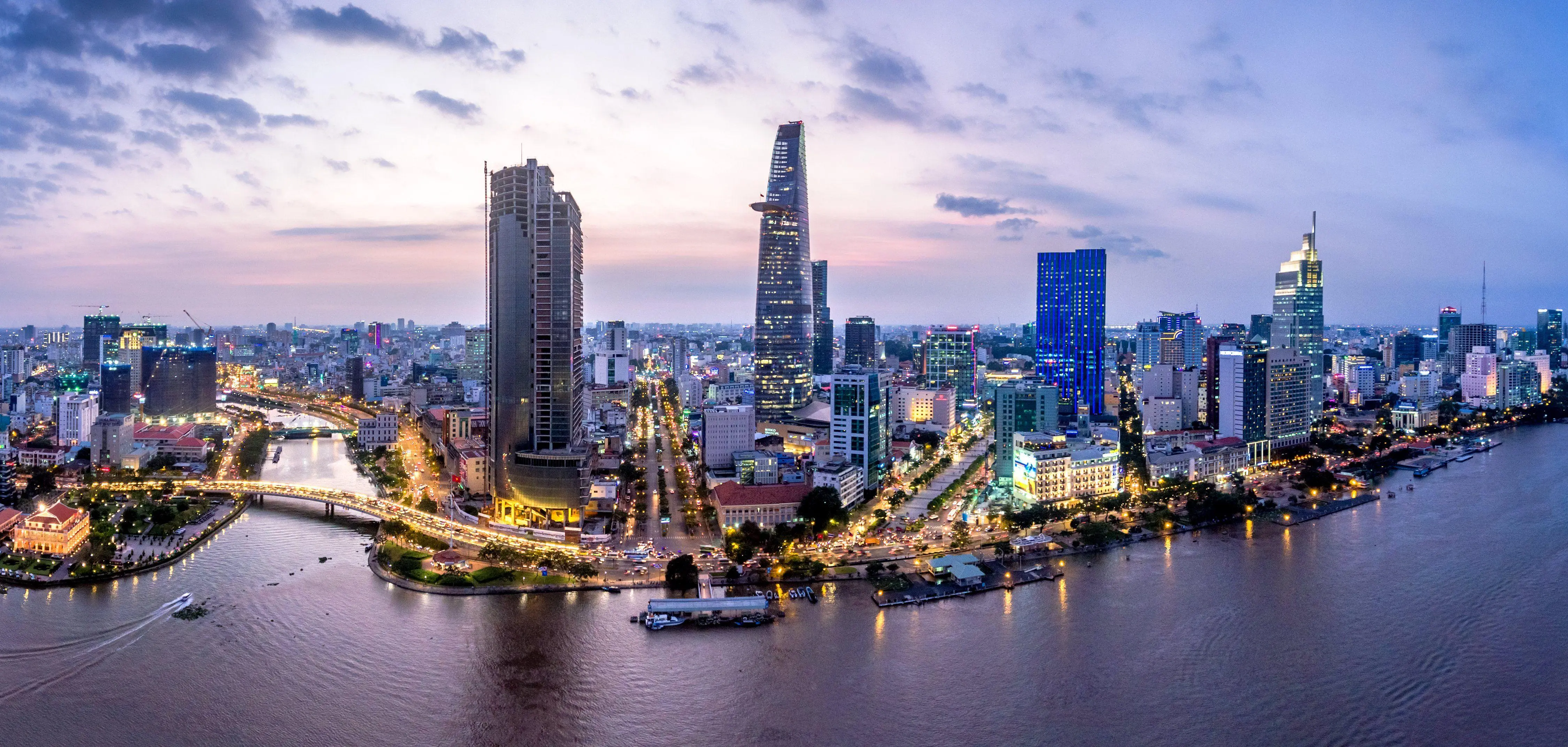 Thu&ecirc; xe Phường S&agrave;i G&ograve;n đi N&uacute;i B&agrave; Đen