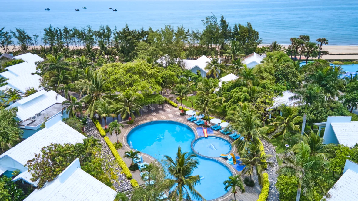 Top resort Hồ Tr&agrave;m đẹp nhất