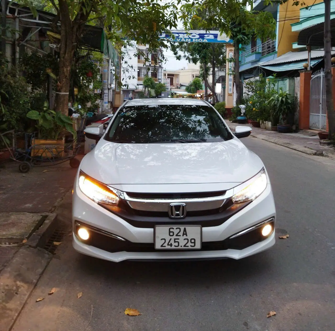 Thu&ecirc; Xe 4 Chỗ Đi Bến Tre